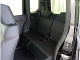 ゆとりある広々とした車内空間は、ドライブを始め買い物やレジャーなど、幅広く活躍します。一人でもみんなとでもお出かけを楽しみましょう!