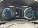 視認性の高いメーターで運転情報を的確に把握できます!
