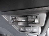 ETC2.0車載器は高速道路上に設置されたITSスポットと双方向通信を行い、ETC機能に加え安全運転をサポートする交通情報を提供してくれます♪