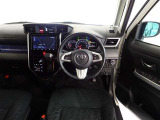 視界良好、操作しやすい運転席です。