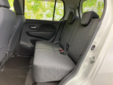 運転席からの眺めは良好で、運転操作もスムーズに行えます。シートの形状も工夫されており、長時間の運転でも疲れにくいです。