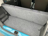 4人乗車でも十分な荷室☆