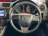 【純正革巻きステアリング】上質な革を使用することで、手にしっかり馴染みとても運転しやすいハンドルです♪