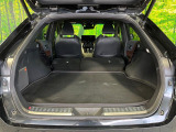 【パワーバックドア】スマートキーや運転席のボタンを押すだけでリアゲートが自動で開閉します!荷物を持っている時や、高い位置にあるバックドアを閉める際に便利な機能です♪