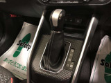 ダイナミックコントロール4WDは、前輪駆動状態と四輪駆動状態を自動的に電子制御し、安定した走行と低燃費に寄与します。