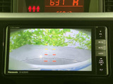 後方視界を広げ、安全な運転をサポートします。狭い場所での駐車や、車庫入れも安心です。