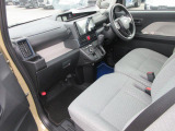スバルのU-Carは全車、「まごころクリーニング」を実施しております。外装、内装ともにピカピカになるまで徹底的に掃除をしていますのでキレイな状態でお乗りいただけます。