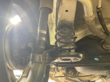 お車を安心してお乗りいただく為には、足回りの定期点検が欠かせません。サービスサポート(有償保証)では無料点検もご提供しており、安心のカーライフをお過ごしいただけるサポート体制が整っています。