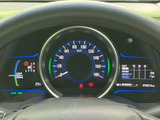 視認性の高いメーターで、運転に必要な情報を的確に把握できます。運転に集中できる、シンプルで機能的なデザインです。