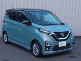 その他、内外装現状ながらお値ごろ感のある特選お買得価格車などもご用意しております!
