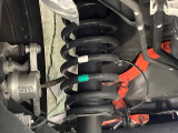 お車を安心してお乗りいただく為には、足回りの定期点検が欠かせません。サービスサポート(有償保証)では無料点検もご提供しており、安心のカーライフをお過ごしいただけるサポート体制が整っています。