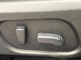【パワーシート】スイッチ一つで簡単にシートの微調整が可能!電動だから力もいりません!快適なシートポジションにセットして、快適なドライブをお楽しみください。