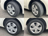 165/70R14 ホイールキャップ仕様です。