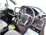 リバーサイドでは、全車試乗可能ですので各お客様、ご納得行くまでご検討中のお車とのフィーリングを確認できます。
