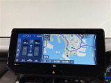 いまや必須装備「ナビゲーション」搭載!知らない場所にスイスイッとドライブ。もう、これなしではハンドルを握れませんね!でも運転中の操作は危険ですのでご注意ですね☆