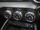 各操作スイッチが運転席すぐ近くにありますので、操作性バッチリです。
