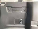 ラゲージスペース内アクセサリーソケット