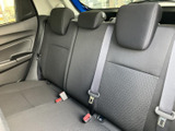 後部座席からの景色も良好。リラックスした車内空間で、快適なドライブをお楽しみいただけます。