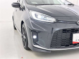 フォグランプ装着車です。暗い夜道の車両前方を明るく照らします