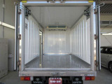 荷室