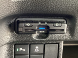 ETC車載器付。ETCが使用可能な道路通行料はキャッシュレスでスマートに走行できます。再セットアップして納車致します。
