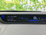 視認性の高いメーター類で、運転に必要な情報を的確に把握。安全で快適なドライブをサポートします。