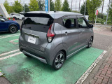 【障害物センサー】細い道を通ったときや駐車するとき等、障害物に当たりそうになると警告音が鳴ったり、自動でブレーキをかけてくれます。安心ですね!