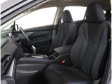 長時間の運転も疲れにくいフロントシート!体をしっかり支えてくれて運転がしやすい形状です!