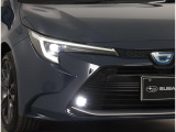 白く明るい光で夜間走行の安心感を高めるLEDヘッドランプです。