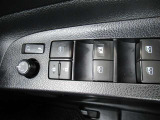 パワーウインドウなので、窓の開閉もラクラクです!ウインドウロックもついているので、誤作動の心配もありません♪