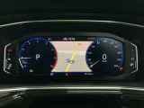 運転中も見やすいメーター内ナビ表示をご確認ください。