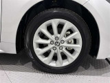 タイヤサイズは205/55R16です。