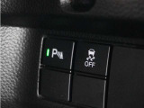 ◆パーキングセンサーシステム◆車庫入れの時などに近くに障害物がある場合、障害物までの距離を音で知らせてくれます。
