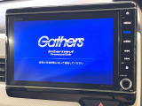 【純正ナビ】人気の純正ナビを装備しております。ナビの使いやすさはもちろん、オーディオ機能も充実!キャンプや旅行はもちろん、通勤や買い物など普段のドライブも楽しくなるはず♪