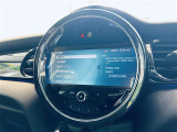 ◆LIBERALAは、輸入車選びの新たなスタイルを提案するインポート・セレクト・ブランドです。オーナー様となる方がクルマから直接感じる感性を第一にした、最良の一台との出会いをコーディネートいたします。