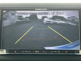 バックモニターで、狭い場所でも安全に駐車。運転に自信がない方でも安心です。