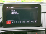 クリアな音質で、お気に入りの音楽を楽しめます。様々な接続方法に対応し、快適なドライブを演出します。充実したオーディオ機能です。