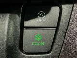 ★ECONスイッチ★ エコドライブを加速しよう!スイッチをONにすると、運転の仕方によるロスを抑え込み燃費をよくするようクルマが頑張ります(*^ー^*)燃費向上にチャレンジ♪