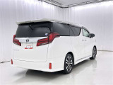 沢山乗れるのがこの車の魅力!2台で移動しないと・・・なんて時もこの車なら1台で!大活躍です♪