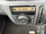 オートエアコンで車内でも快適に過ごすことができます。