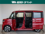 両側パワースライドドア付きだから、狭い駐車スペースなどでの 乗り降りラクラク!小さなお子さまのいるご家庭には嬉しい装備。