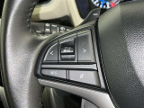 ステアリングスイッチ装備!運転しながら手元でオーディオの操作などができます。