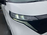 LEDヘッドライトは省電力ですが、純白光で驚くほど明るく夜道を照らしてくれます。