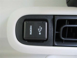 車内でお好きなエンタメ楽しめるHDMI&USBポート