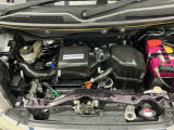 技術が詰まったエンジンルームもご覧の通りピカピカにクリーニング済みです。