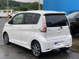 ご納車前にはエンジンオイル・オイルエレメント等を交換して、トヨタディーラーのエンジニアがしっかりと整備を致します。交換部品などに付いては、スタッフまでお尋ねください。