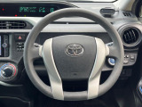インテリアに合わせたデザインのステアリングは、運転される方のことも考え、運転しやすい形状、大きさです。是非一度、実際に触ってお確かめください。