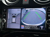 アラウンドビューモニター装備で、運転席からクルマの前後左右の状況が確認できます。