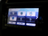 CD、DVD、Bluetooth、AM、FM、スマートフォン接続ができます。