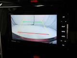 駐車が苦手な方でも安心のバックガイドモニター搭載。 後方の映像をクリアに表示し、ガイドラインで車庫入れや縦列駐車をしっかりサポート。毎日の運転がぐっとラクになります。